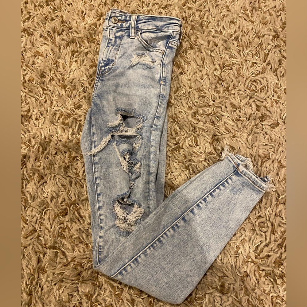 Women's American Eagle Acid Washed Ripped Skinny Jeans